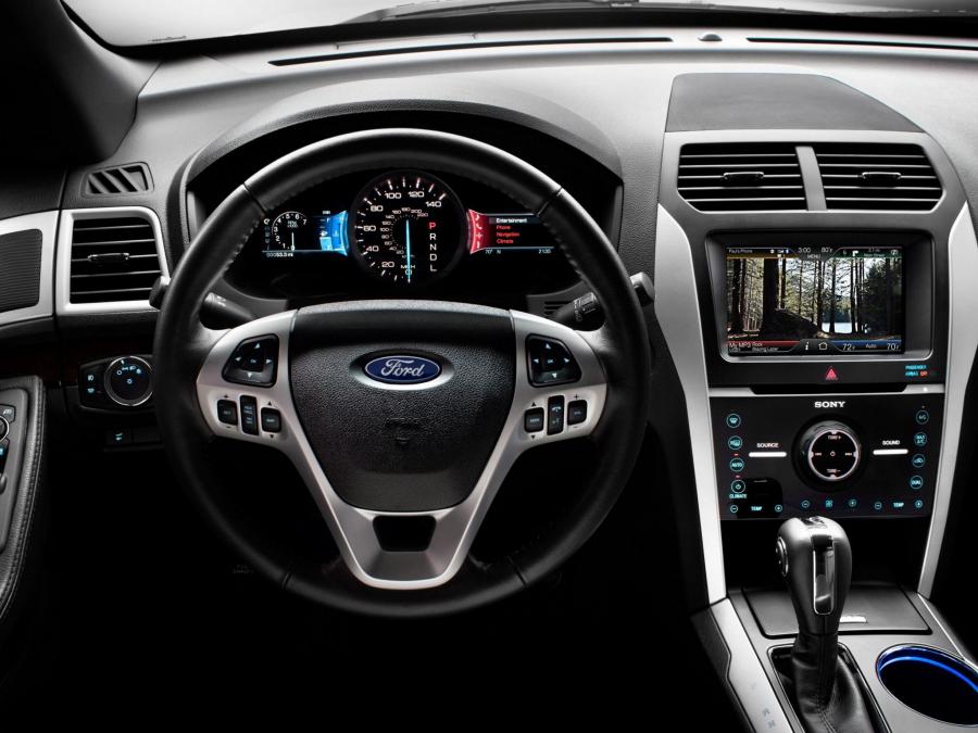  Ford Explorer 2010 года  (фото 11 из 30)